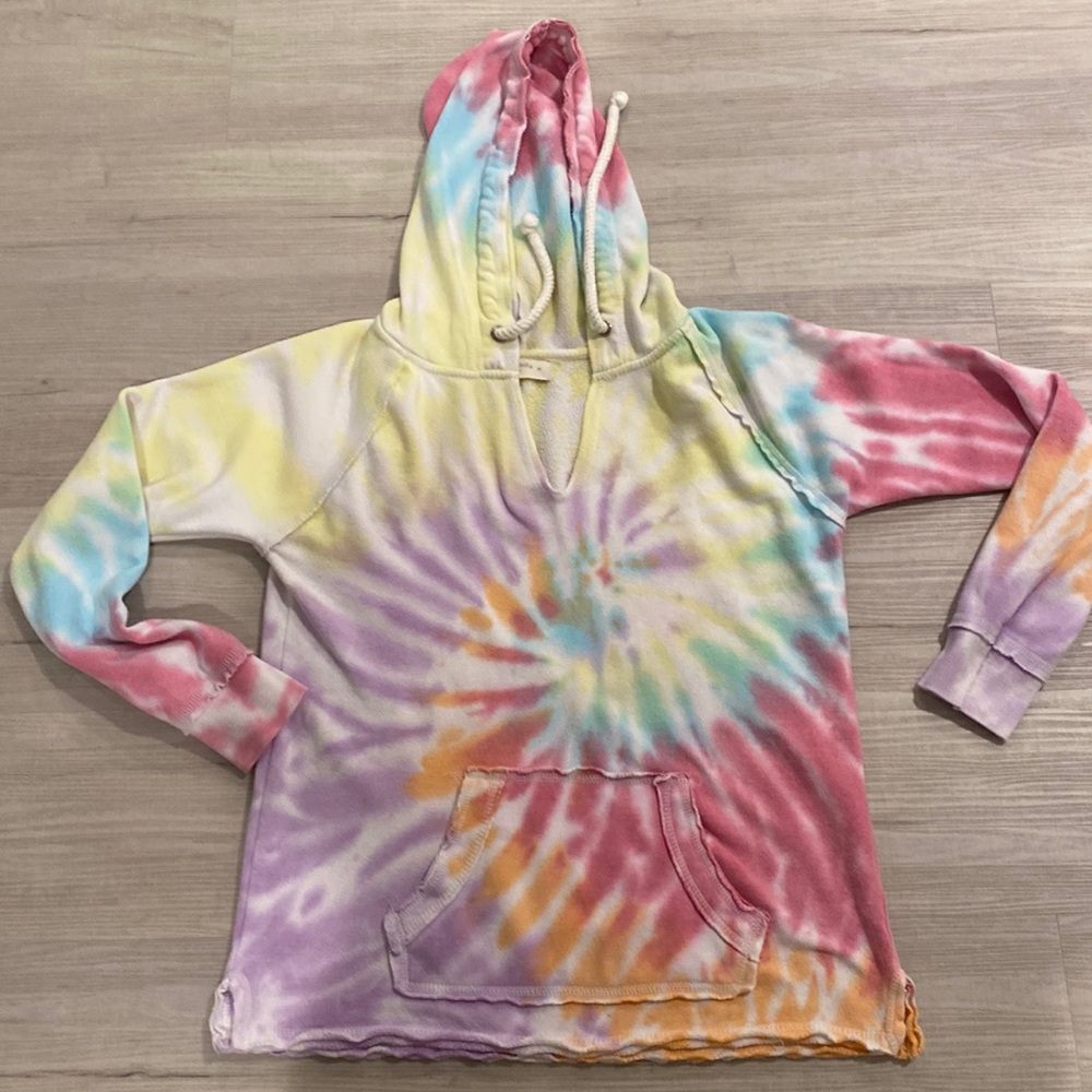 Ocean Drive womens tie dye hoodie. Size medium